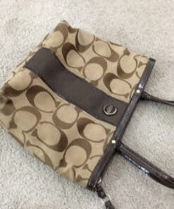 Signature Stripe Tote - Image 4